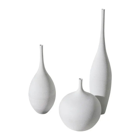Zen ceramic vase as a Japandi centrepiece