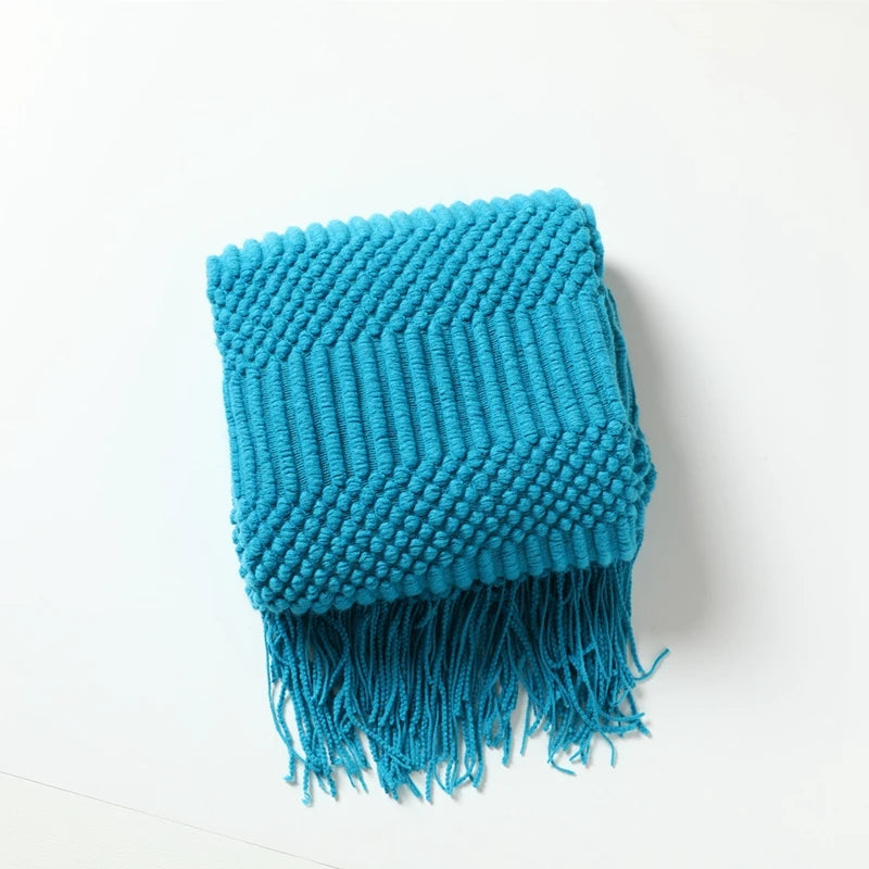 Chunky knit throw blanket with tassels