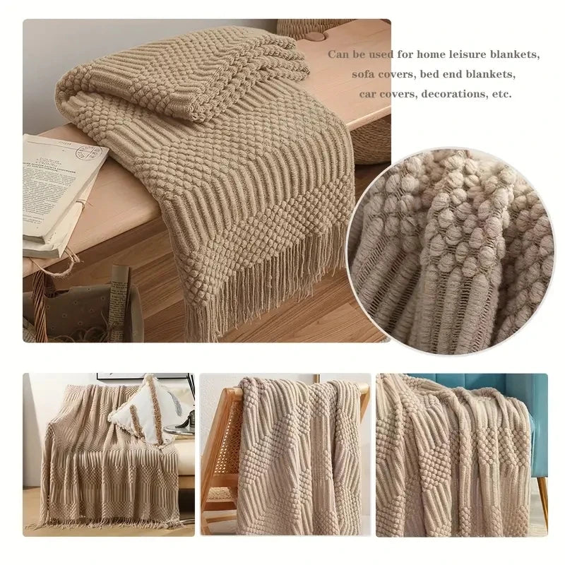 Chunky knit throw blanket with tassels