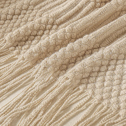 Chunky knit throw blanket with tassels