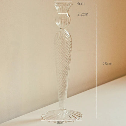 Clear glass Nordic candle holder with candlelight
