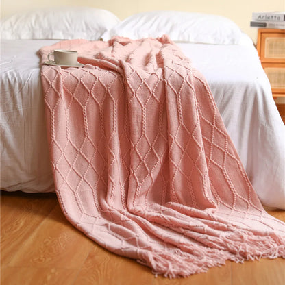 Chunky knit throw blanket with tassels