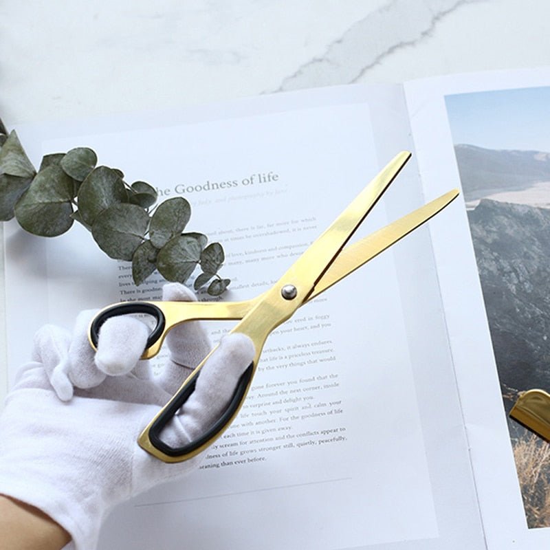 Minimal Brass Scissors - Grace & Ashes
