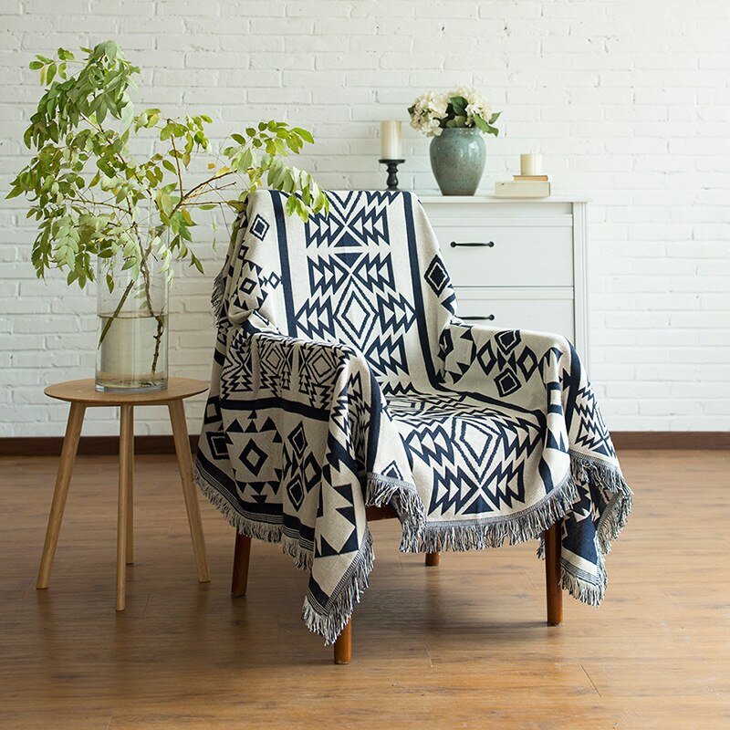 Geometric Print Tapestry Blanket - Grace & Ashes