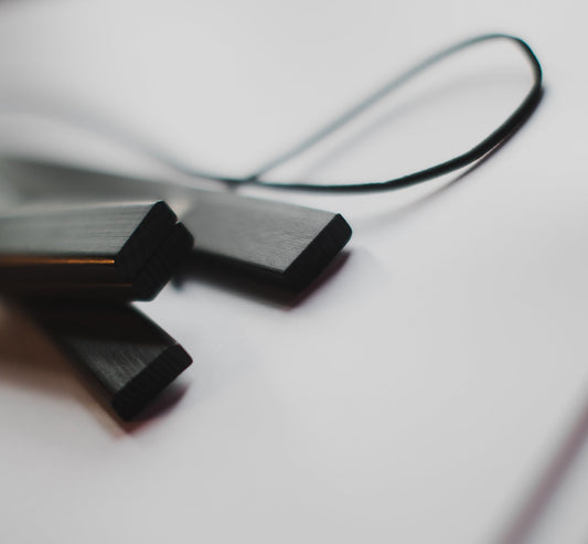 Magnetic frame in black 32cm (for A3) - Grace & Ashes